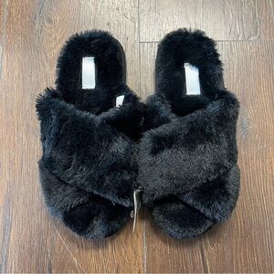NWT Victoria secret PINK black slippers SZ MED